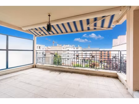 appartement - 83 m² - 3 pièces