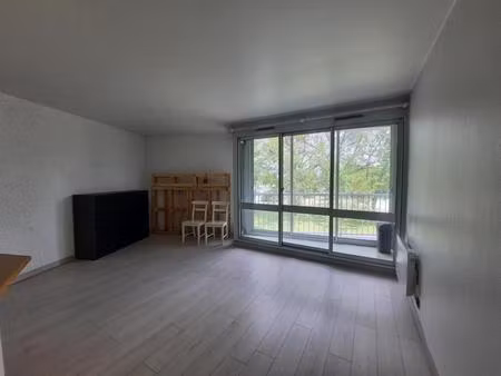 grand studio proche école infirmière à chambray