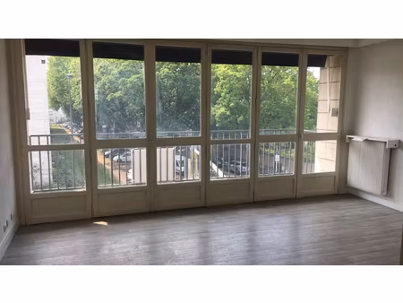 appartement 3 pièces (toutes charges comprises) - 73m² - ufr de médecine