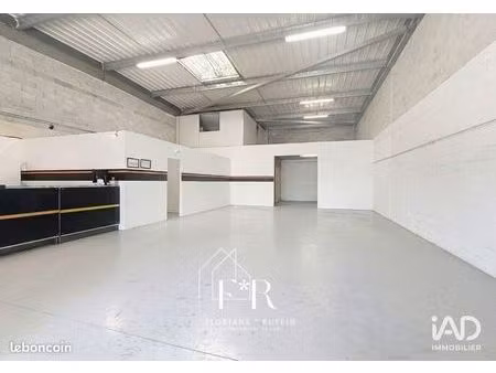 local 245 m² entraigues-sur-la-sorgue