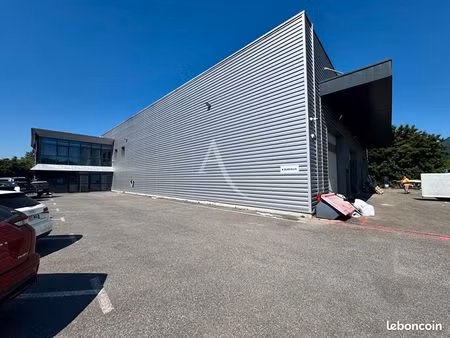 local 1548 m² epagny