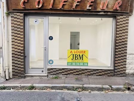 a louer local commercial 21.37m2 en plein centre ville de vi