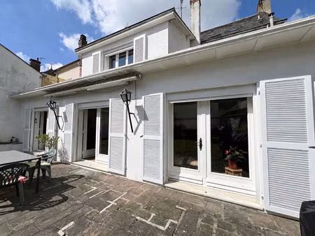 maison de ville familiale -251 m2 - centre ville bonneval