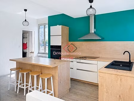 belle maison  du potentiel et de beaux volumes