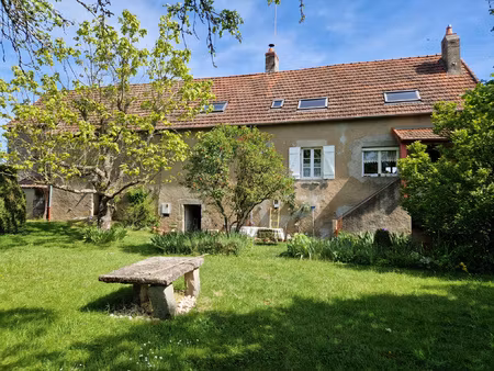 saint emiland - 169.700 euros