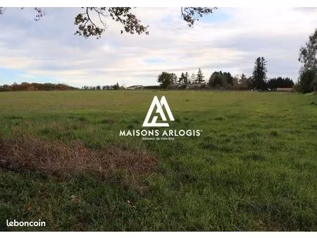 terrain 1 600 m² flavignac