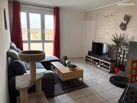 location f4 centre ville mantes