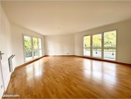 appartement 3 pièces 80 m²