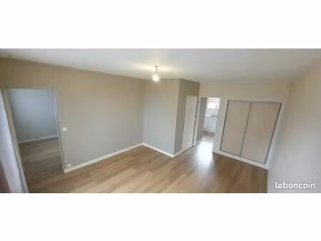appartement 2 pièces 42m² face auchan roncq