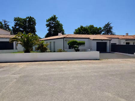 maison contemporaine de 2016 prestations haut de gamme  do