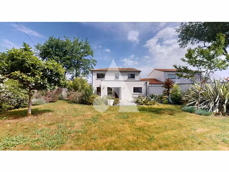 maison 6 pièce(s) 150 m2