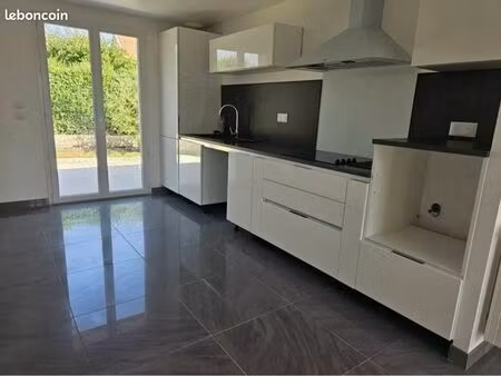 maison f4