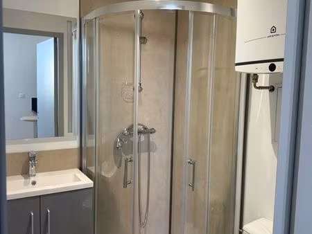 studio meublé rénové – quartier confort moderne à poitiers