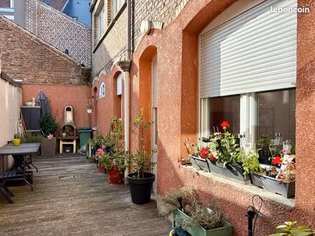 hyper-centre cambrai – t2 meublé 63 m² avec terrasse privative de 18 m²