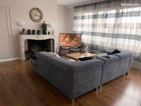loue t3 de 78 m² avec climatisation