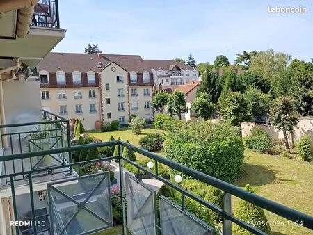 studio 1 pièce 30 m²