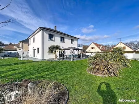 maison 6 pièces 310 m²