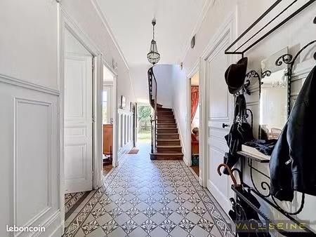 maison 7 pièces 183 m²
