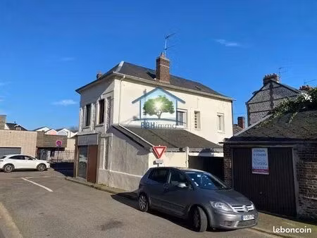 maison 9 pièces 140 m²