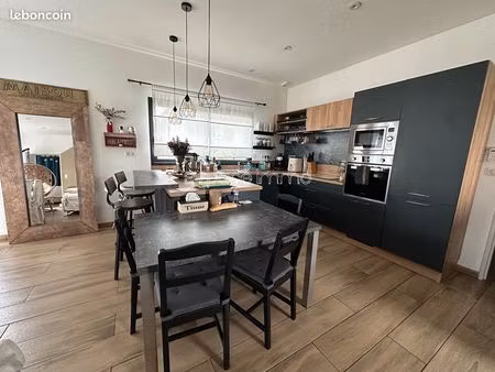 villa 5 pièces 129 m²