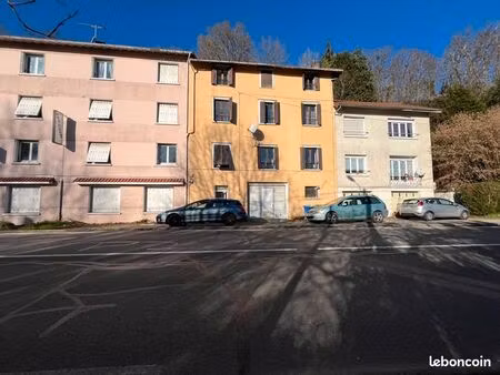 immeuble 300 m² isle