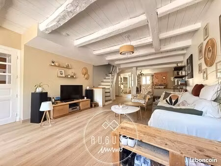 maison 7 pièces 149 m²