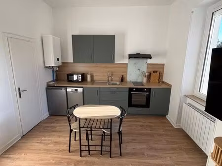 à louer : studio meublé neuf – place principale de couzeix (22 m² + annexe de 12 m²)