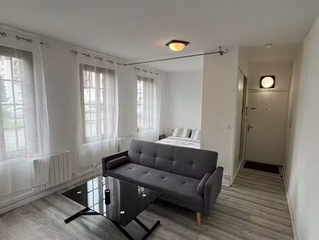 studio 28m2