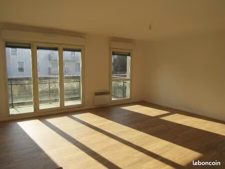 appartement 3 pièces 65 m²