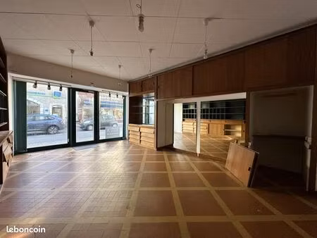 local commercial 42 m²