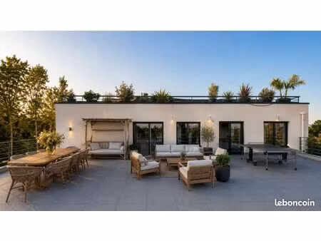 penthouse meublé 100m² - terrasse de 90m² - 2 parkings
