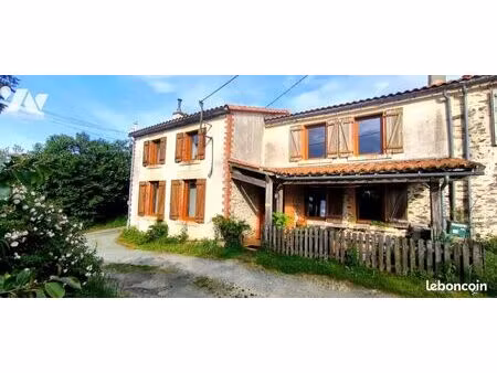 maison 150 m² montournais
