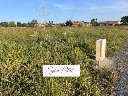 vente terrain à puyravault (85450) : à vendre / 496m² puyravault