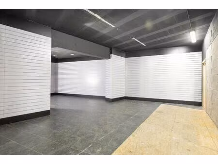 surface commerciale à louer à boulevard jamar 47-49 saint-gilles (vbe30345)