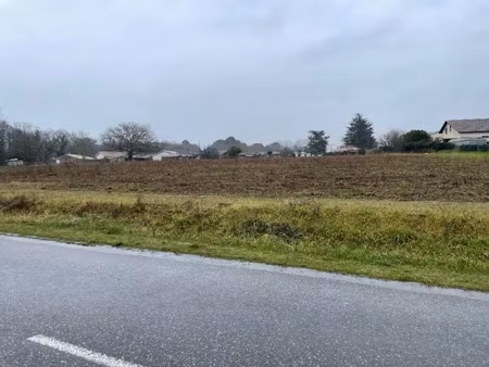 vente terrain 1700 m² à blanquefort (33290)  305 000 €