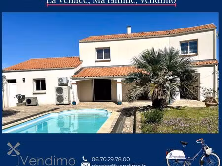 maison d'architecte avec piscine – 5 chambres – saint-andré-d’ornay (la-roche-sur-yon)