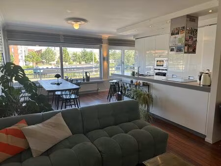 appartement à louer à vlaamsekaai 30 gand (rbw10729)