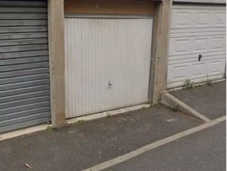 garage 14m2 – rue des pères – saint-étienne
