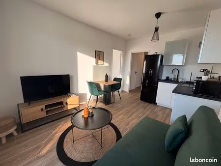 2 pièces  36 m2 + balcon  bd rabatau  13008 marseille
