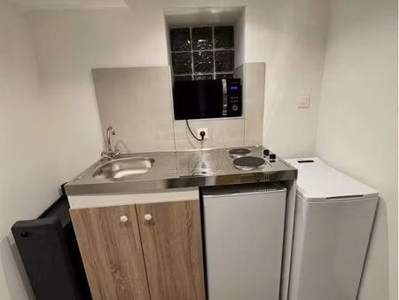 studio meublé 25 m² - toutes charges comprises - disponible immédiatement