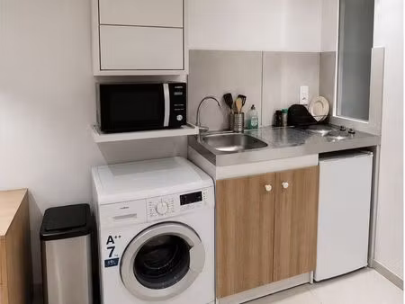 studio meublé 34 m² - toutes charges comprises - disponible dès juillet
