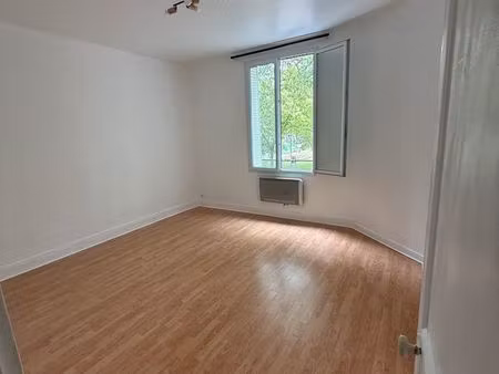 appartement 3 pièces 44 m²
