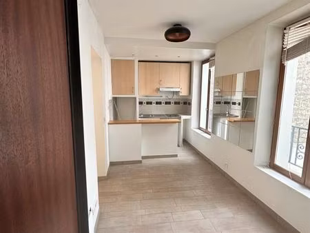 vincennes-2 pièces de 24/25 m² bien agencé