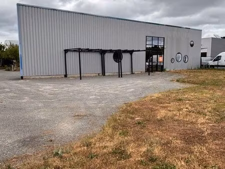 local commercial ou artisanal à louer
