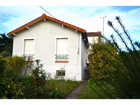maison 110m² - terrain 375m² - a renover