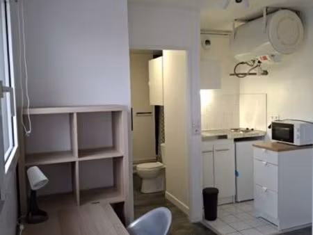 studio meublé lille vauban 15 m2 + balcon - 5 m2