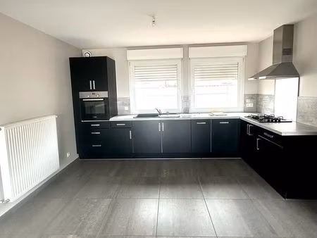 4 pièces . 90m² . beaumetz lès loges