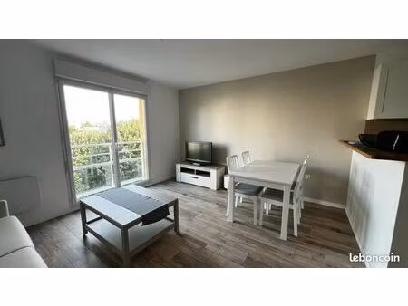 appartement t2 avec parking - centre-ville la roche sur yon