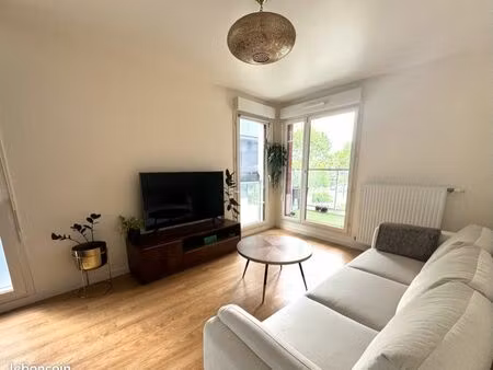 t2 meublé de standing – 41 m² – bois-colombes – disponible au 22 juin