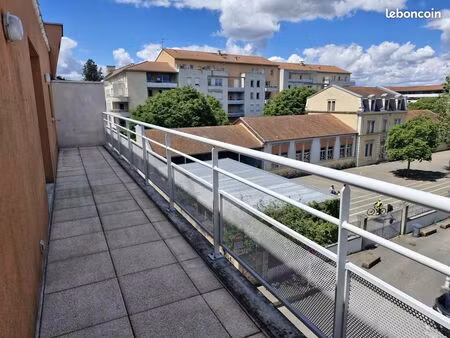 appartement 1 pièce 38 m²